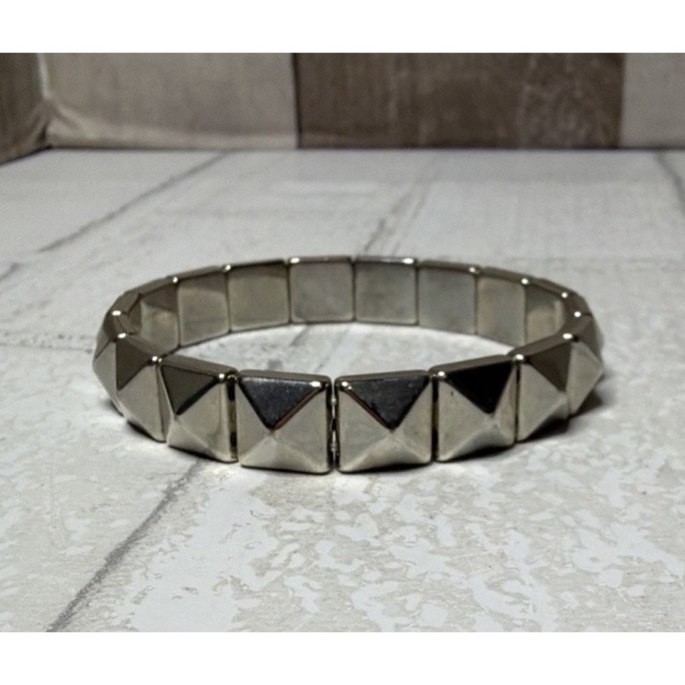 Silver Tone Plastic Pyramid Stud Stretch Bracelet Punk Goth Rock Fashion